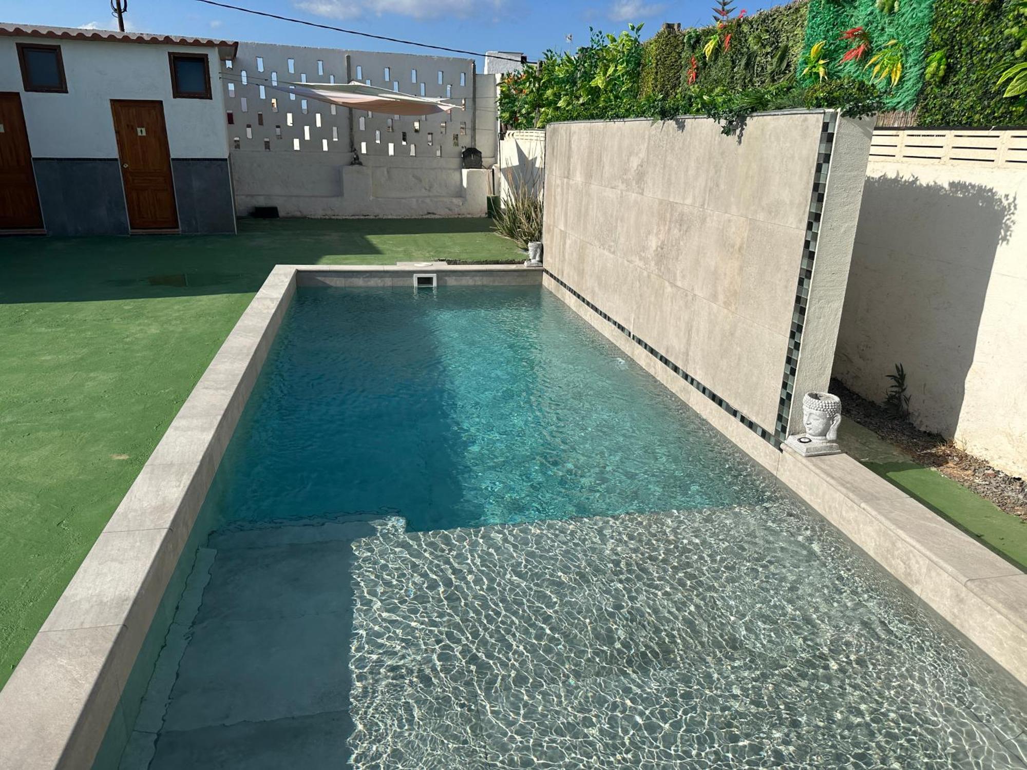 Valtisya Pool And Airport Pension Telde Buitenkant foto